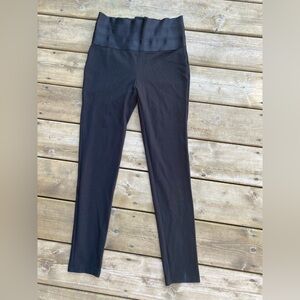 bebe Women's High Rise Black Stretch Leggings Rear Zippered size M